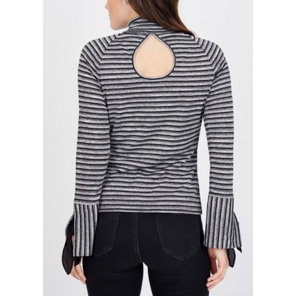 Laundry by Shelli Segal Sparkle Open Back Top - Picture 5 of 6